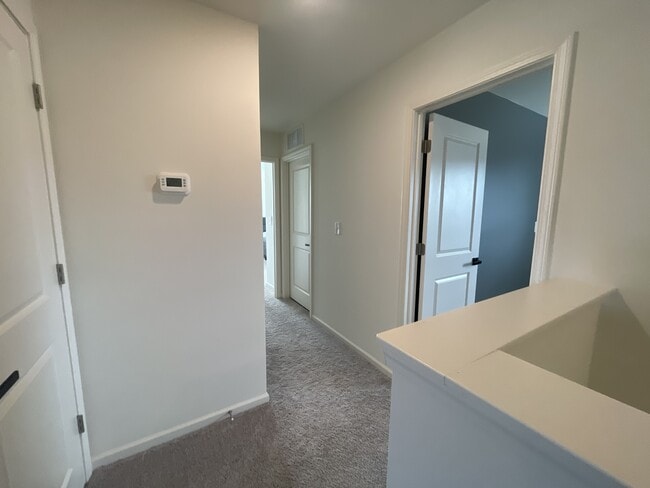 Building Photo - 156 Babbling Brk Dr