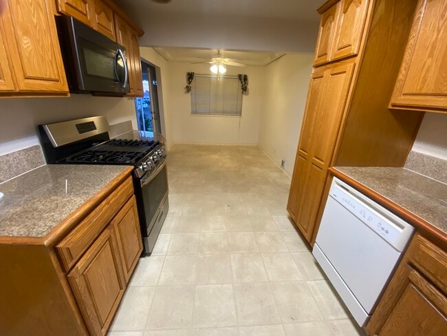 Building Photo - 14790 Ruthelen Ct