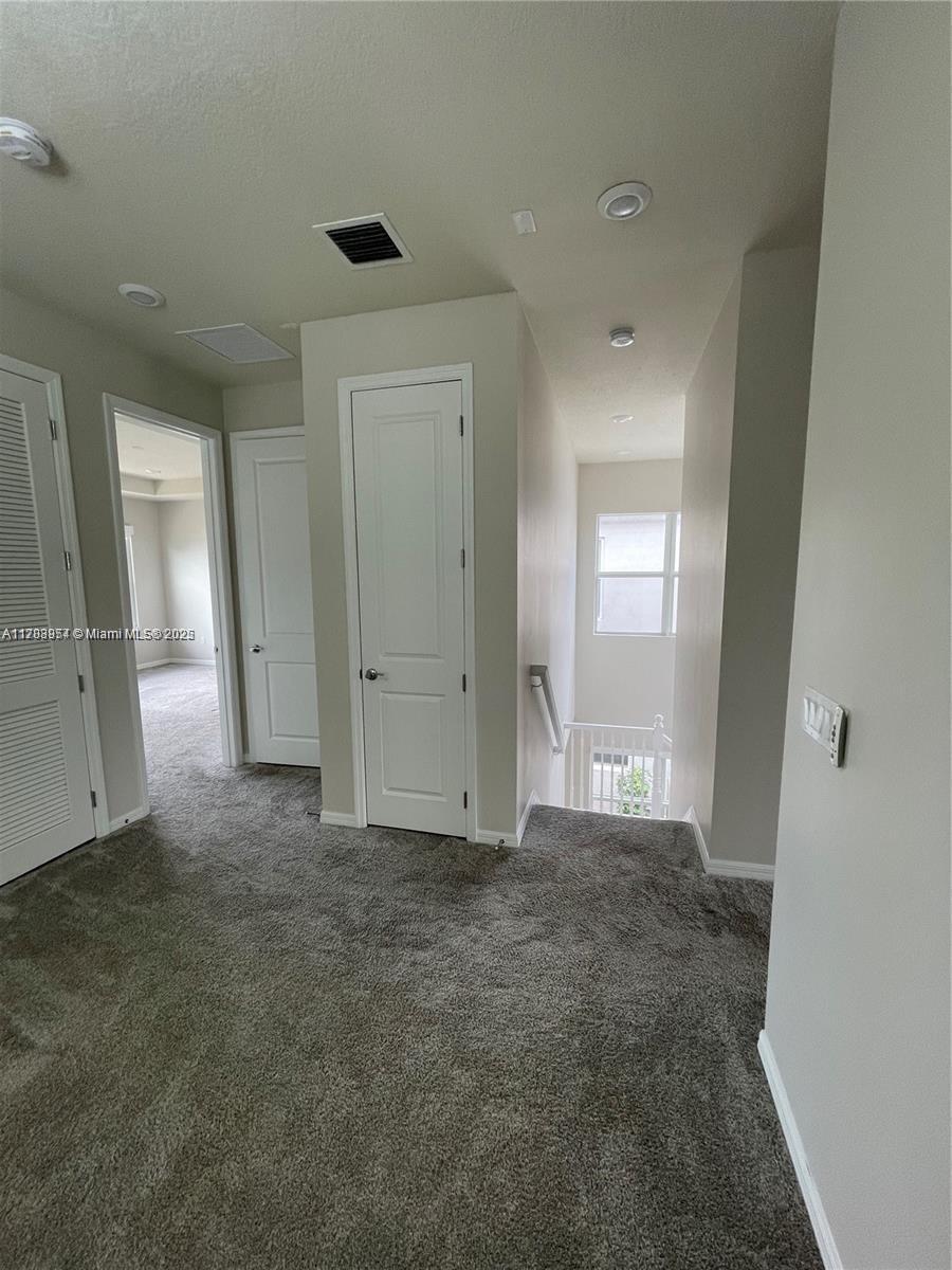 Building Photo - 4615 Greenway Dr