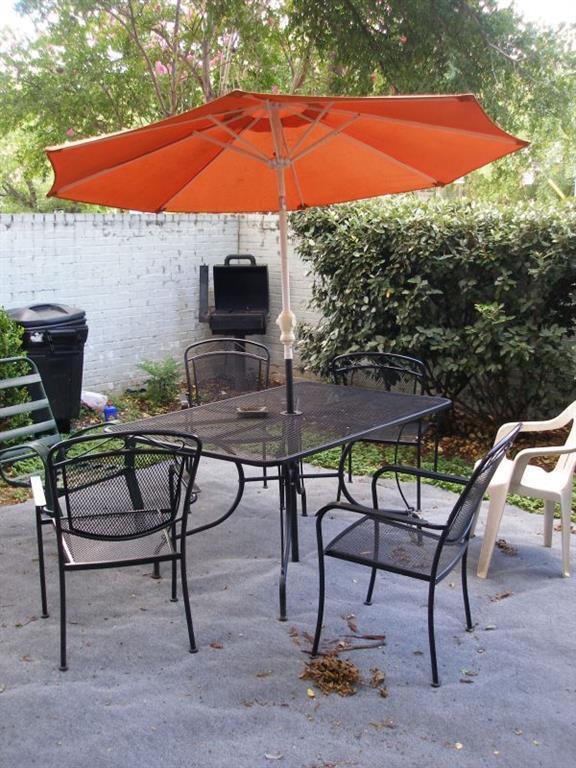 Building Photo - 406 E 30th St