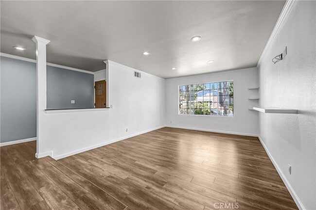 Building Photo - 10709 Oklahoma Ave