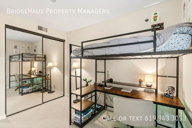 Building Photo - 12122 Royal Birkdale Row