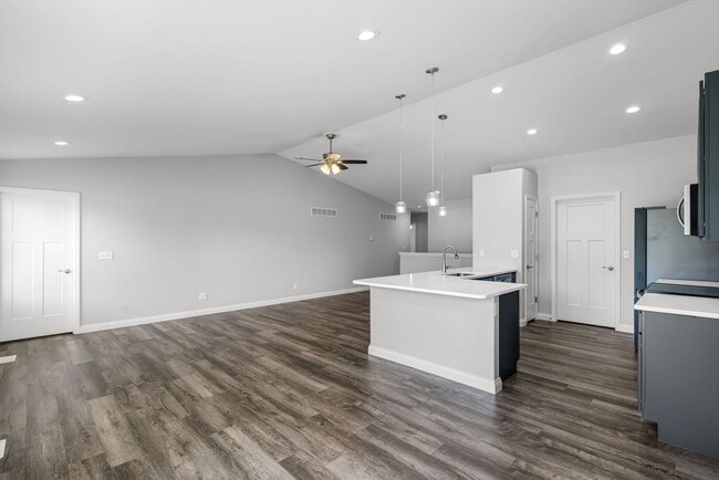 Building Photo - BRAND NEW 3Bed/2Bath Ranch 3 Car Garage