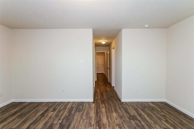 Building Photo - 19023 Moynihan Dr