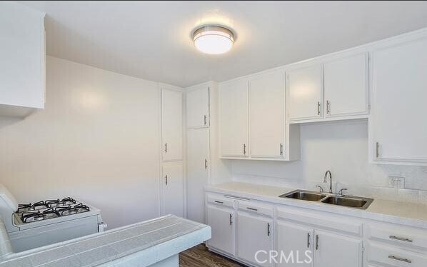 Building Photo - 1238 W 87th St