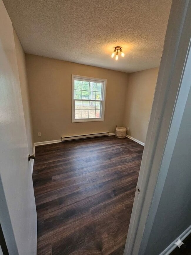 Building Photo - 6340 Ginger Cir
