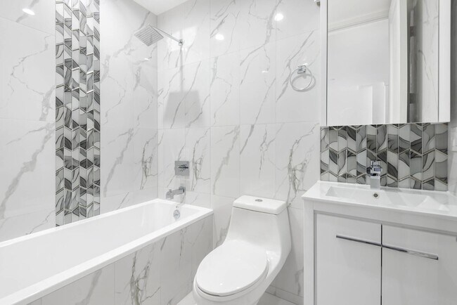 Building Photo - 460 E New York Ave