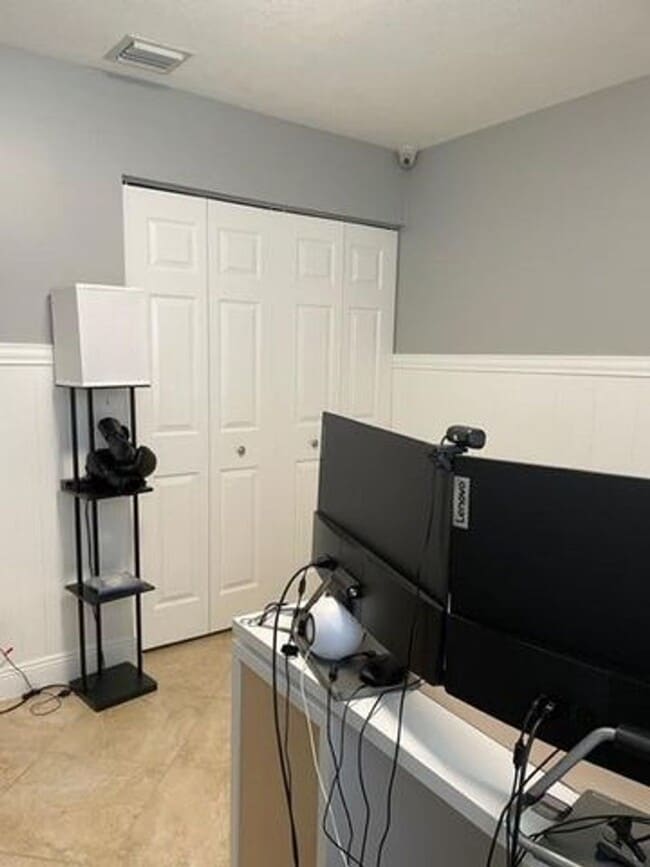 Building Photo - 7891 Manor Forest Blvd