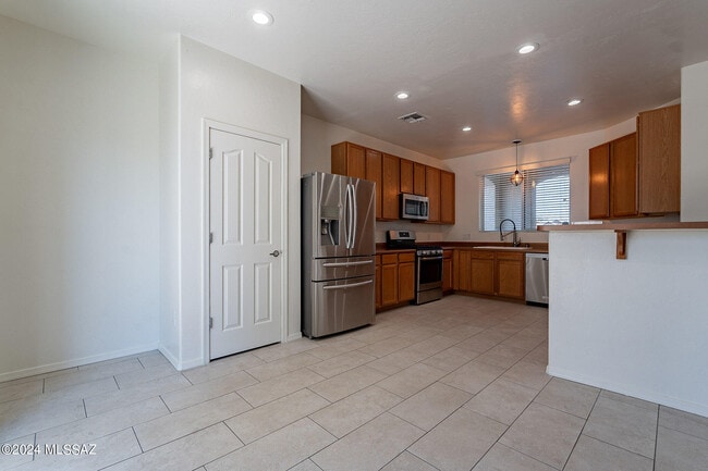 Building Photo - 2790 W Checkerspot Dr