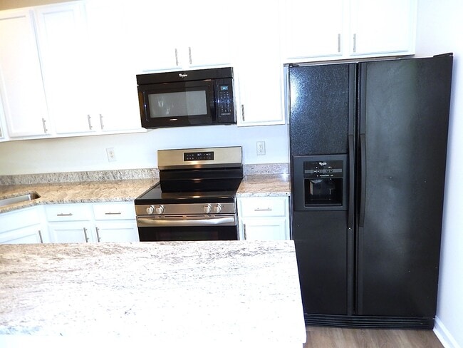 Building Photo - 5445 Crabtree Park Ct