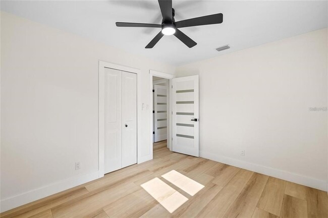 Building Photo - 4412 W Trilby Ave