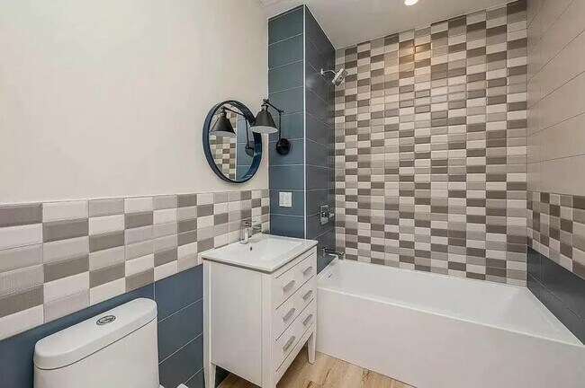 Building Photo - 2 bedroom in BRONX NY 10467