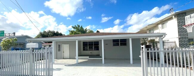 Building Photo - 575 NW 33rd St