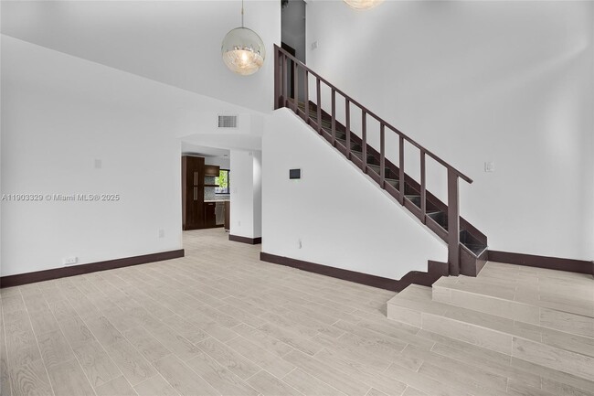 Building Photo - 11335 SW 74th Ln