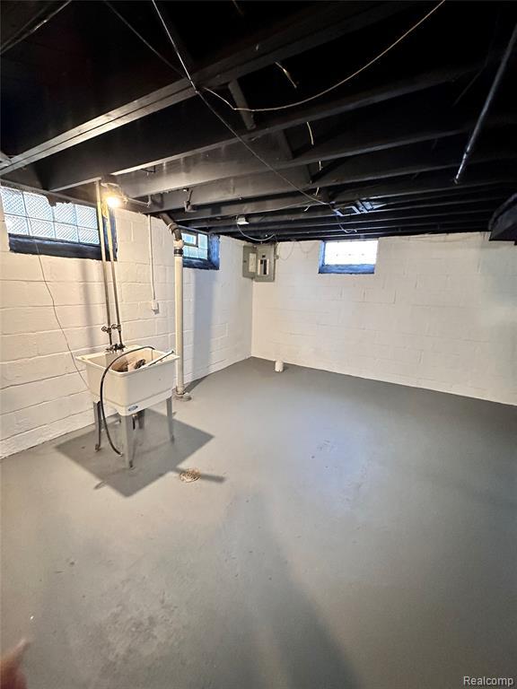 Building Photo - 11101 Kennebec St