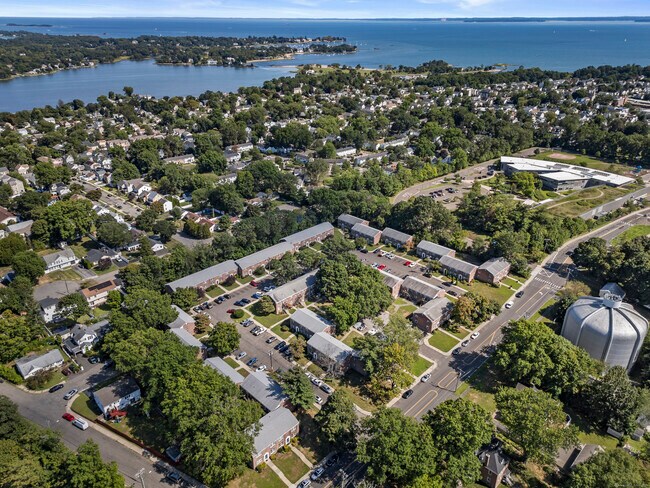 Building Photo - 84 Blachley Rd