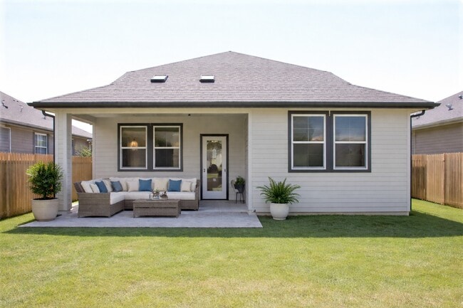 Building Photo - 7219 Cherrybark Oak Dr