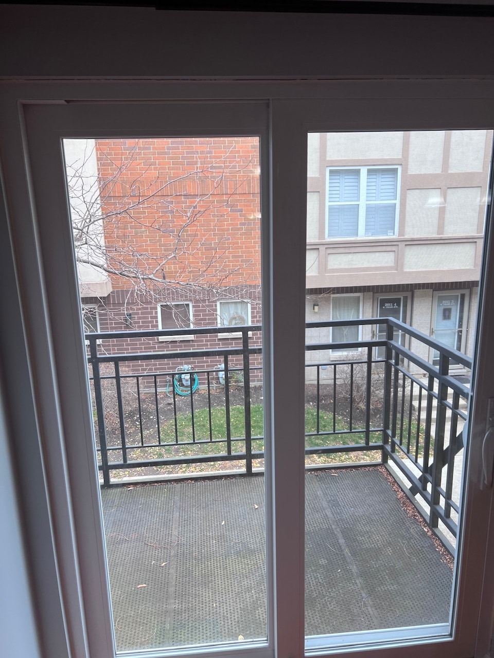 Building Photo - 7256 N Rogers Ave