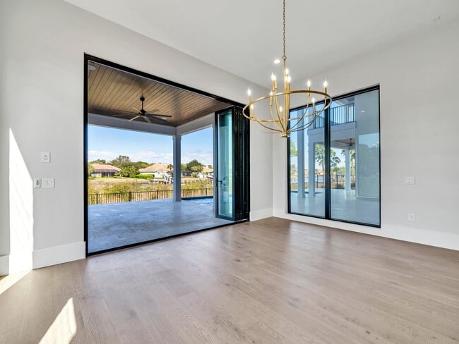 Building Photo - 330 Kelly Plantation Dr