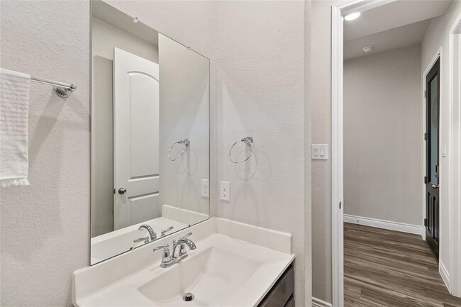 Building Photo - 25610 Pinyon Hl Trl
