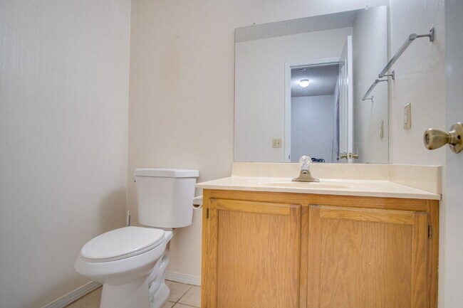 Building Photo - Foxborough 2BR/1.5BA Townhome – Back Deck, Available Now- Pet Friendly!