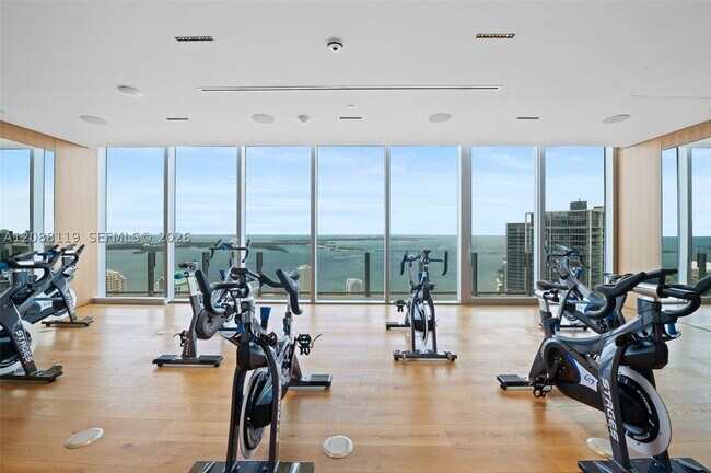 Building Photo - 300 Biscayne Blvd