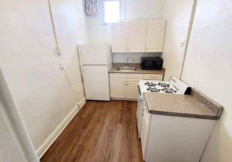 Building Photo - 421 W Grace St