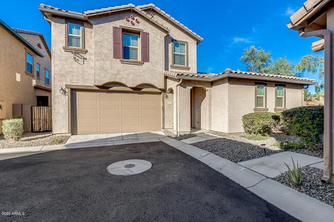 Primary Photo - 4770 E Tierra Buena Ln