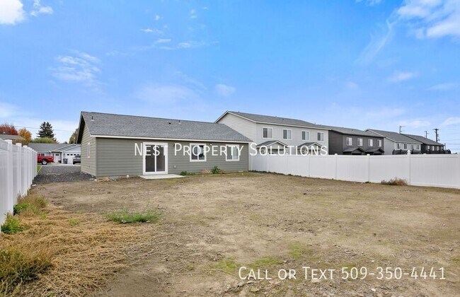 Building Photo - 322 W 6th St