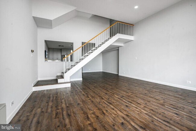 Building Photo - 1200 N Nash St