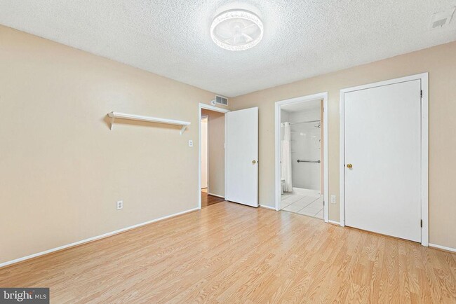 Building Photo - 4807 Aberdeen Dr