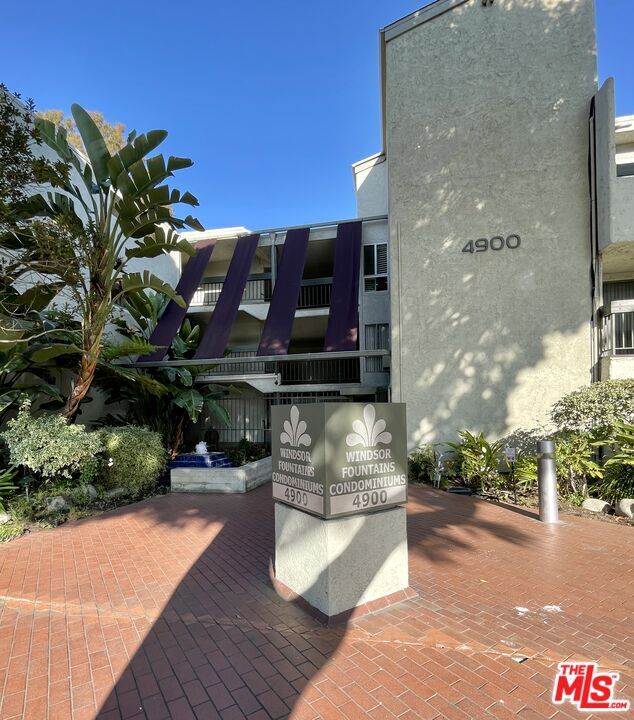 Building Photo - 4900 Overland Ave