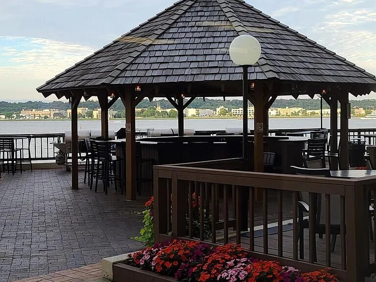 Building Photo - 501 Slaters Ln