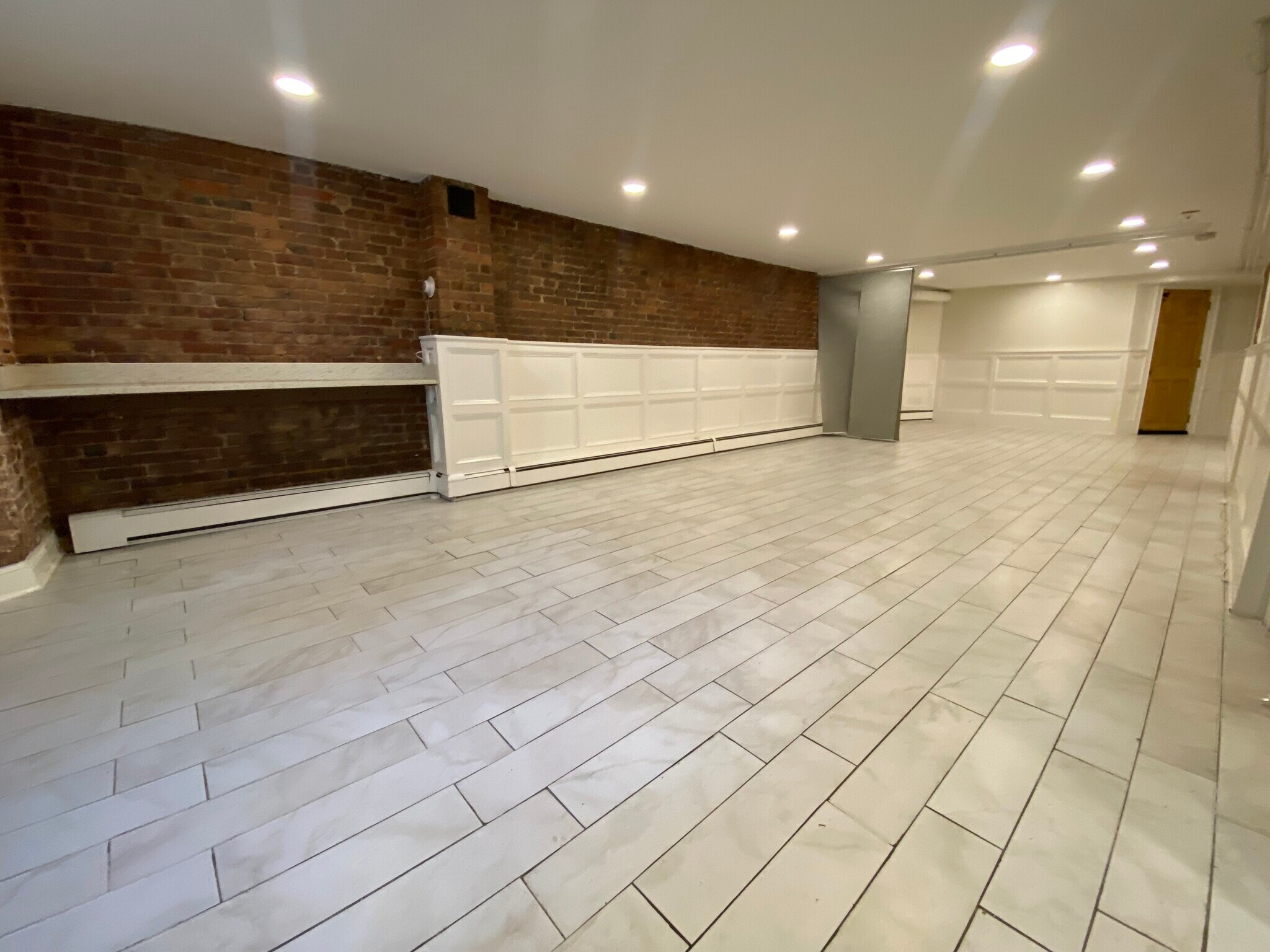 Building Photo - 482 Columbus Ave