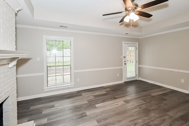 Building Photo - 4100 Windermere Dr S