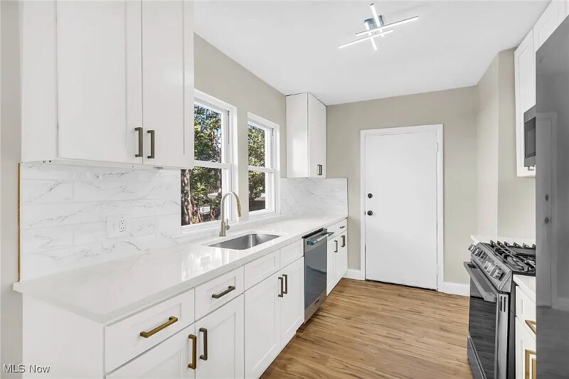 Building Photo - 3211 W 121st St