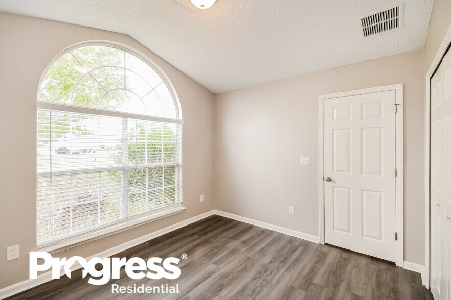 Building Photo - 3664 Arava Dr