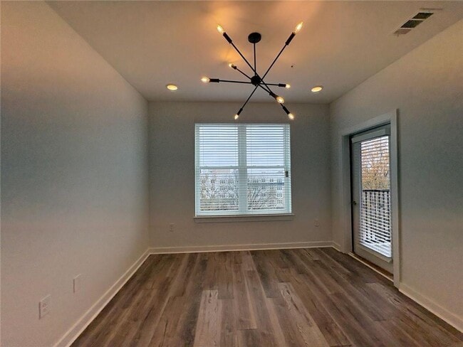 Building Photo - 525 Parkway Dr