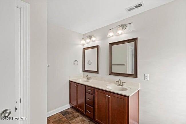 Building Photo - 408 Canvasback Ln