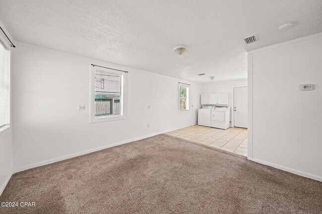 Building Photo - 6319 Sunset Ave