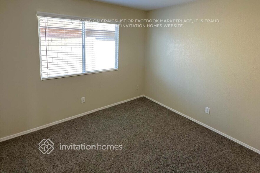 Building Photo - 801 W Piute Ave