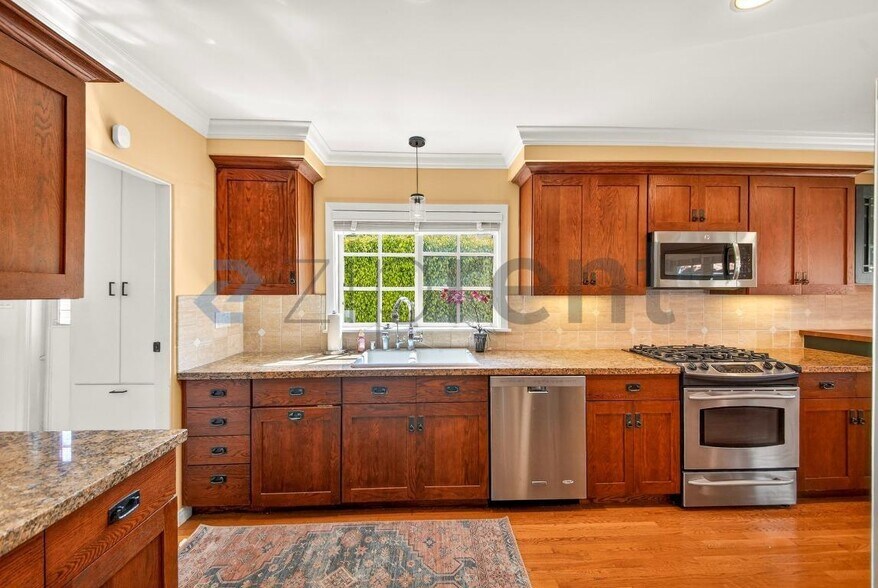 Building Photo - 2940 Cardiff Ave