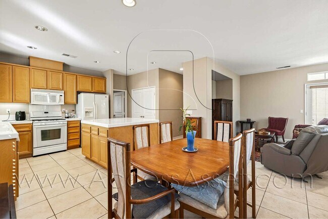 Building Photo - 55+ Age Community – Charming 2 Bed / 2 Bat...