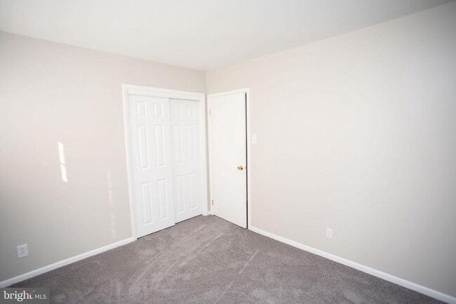 Building Photo - 1016 Eagle Ln