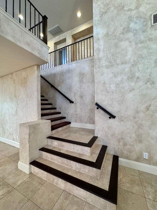 Building Photo - Stunning expansive 3 Bedroom Redhawk Home with Office, Loft & Pool/Spa!