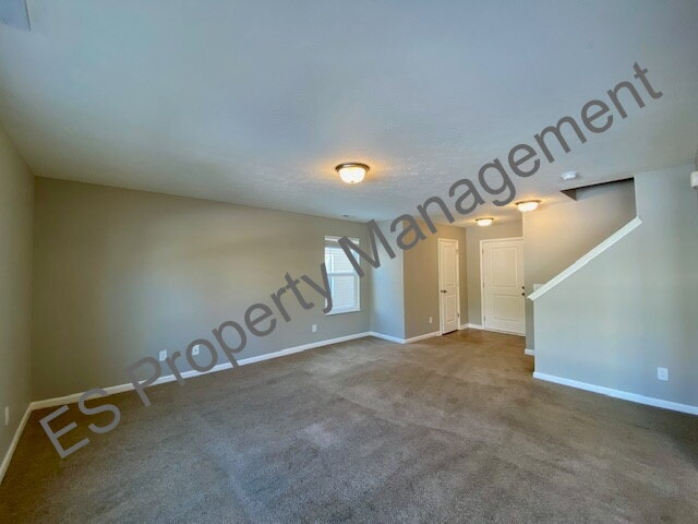 Building Photo - Beautiful 4 bedroom, 2.5 bathroom home in Ingalls- Prairie Hollow Community