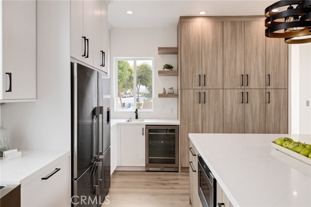 Building Photo - 201 S Juanita Ave