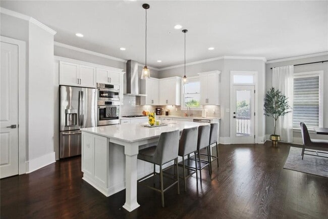 Building Photo - 692 Drewry St NE