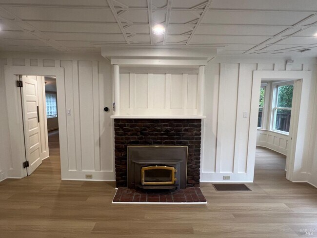 Building Photo - 127 Bolinas Ave