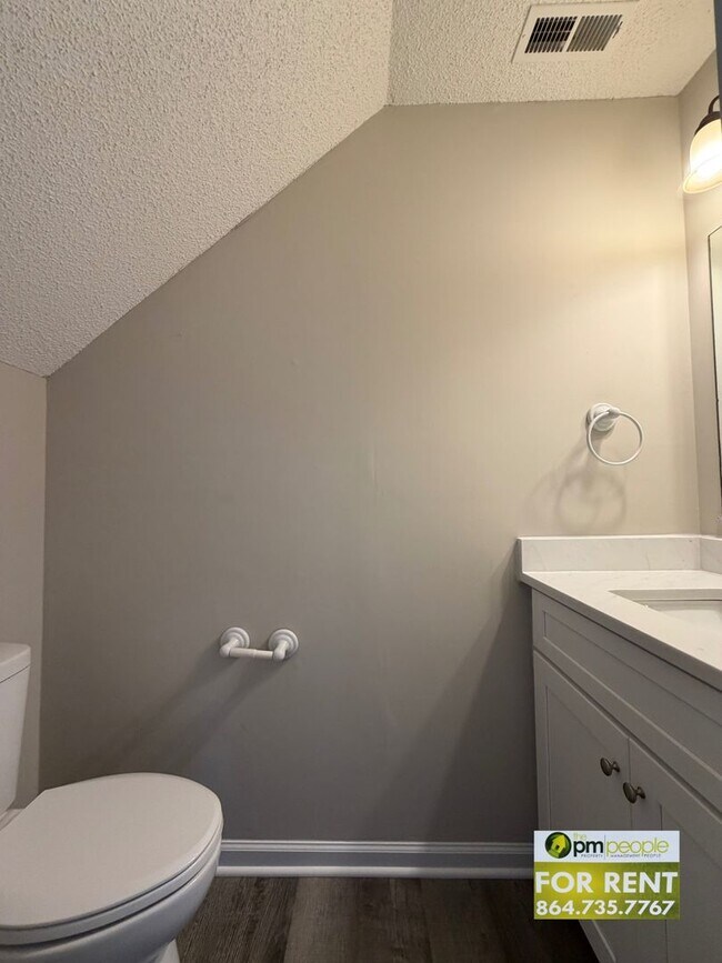 Building Photo - 3 Pointer Ln